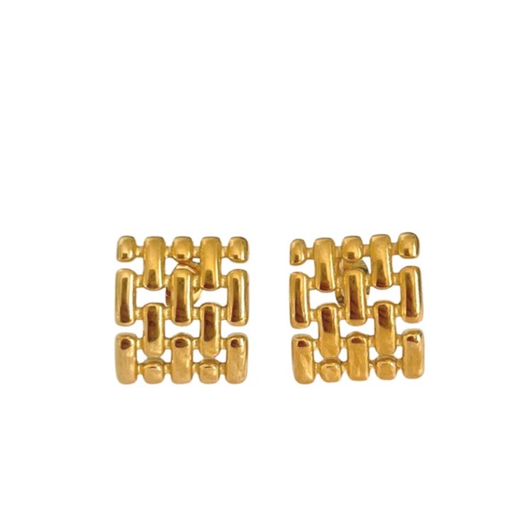 Waterproof interlocking chain stud earrings - Picture 3 of 3